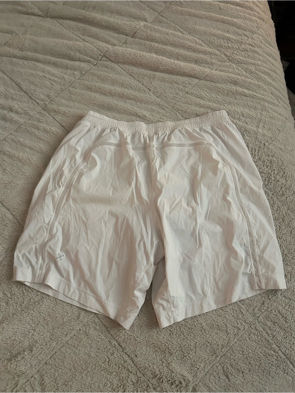 Lululemon White Lightweight Athletic Shorts With Liner, Mens Size XL